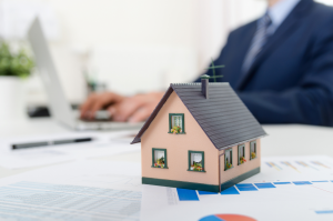 How's The Real Estate Market- Script: Aspiring Agent