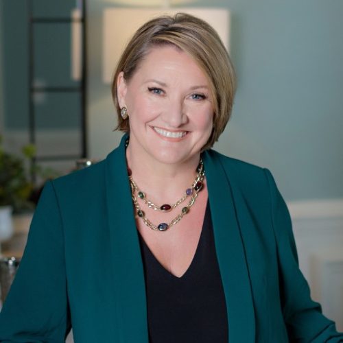 LISA QUIN